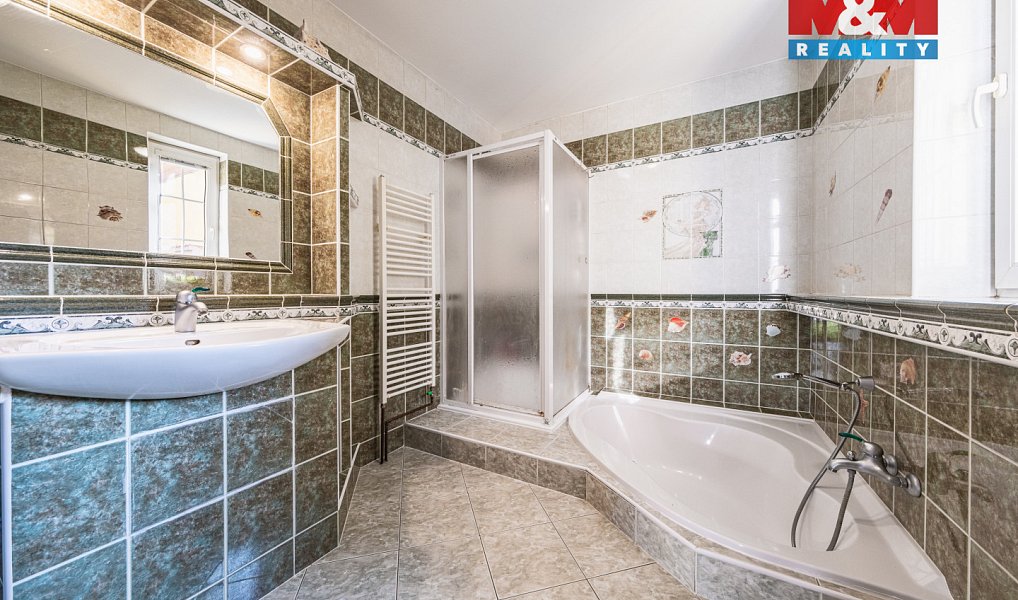 Prodej domu 370 m² s pozemkem 648 m², Mochov – náhled fotky 10