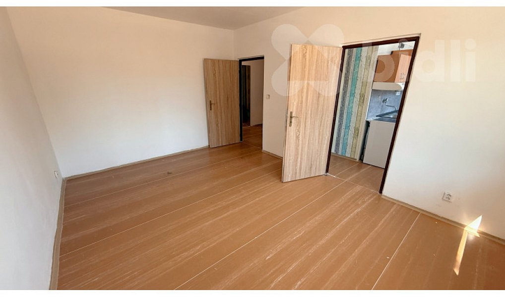 Pronájem bytu 2+1 63 m², Radvanice – náhled fotky 3