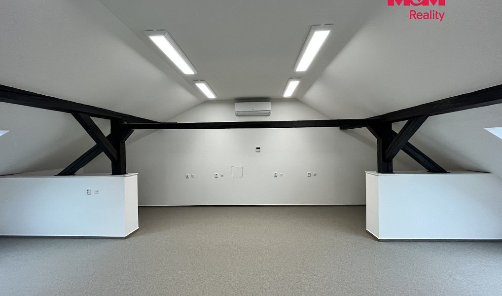Pronájem kanceláře 277 m², Ostrava – náhled fotky 2