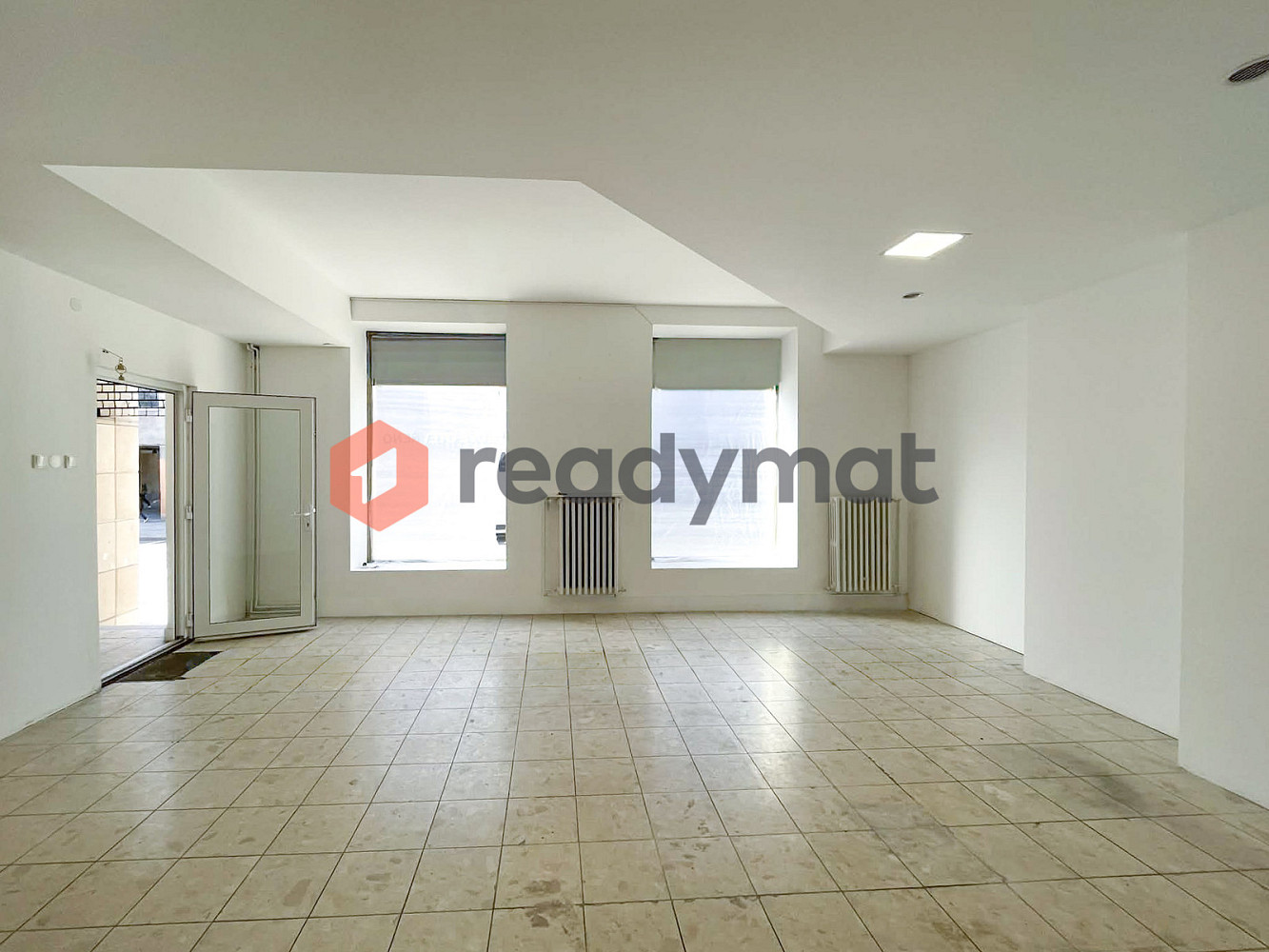 Pronájem obchodních prostor 50 m² — photo 3