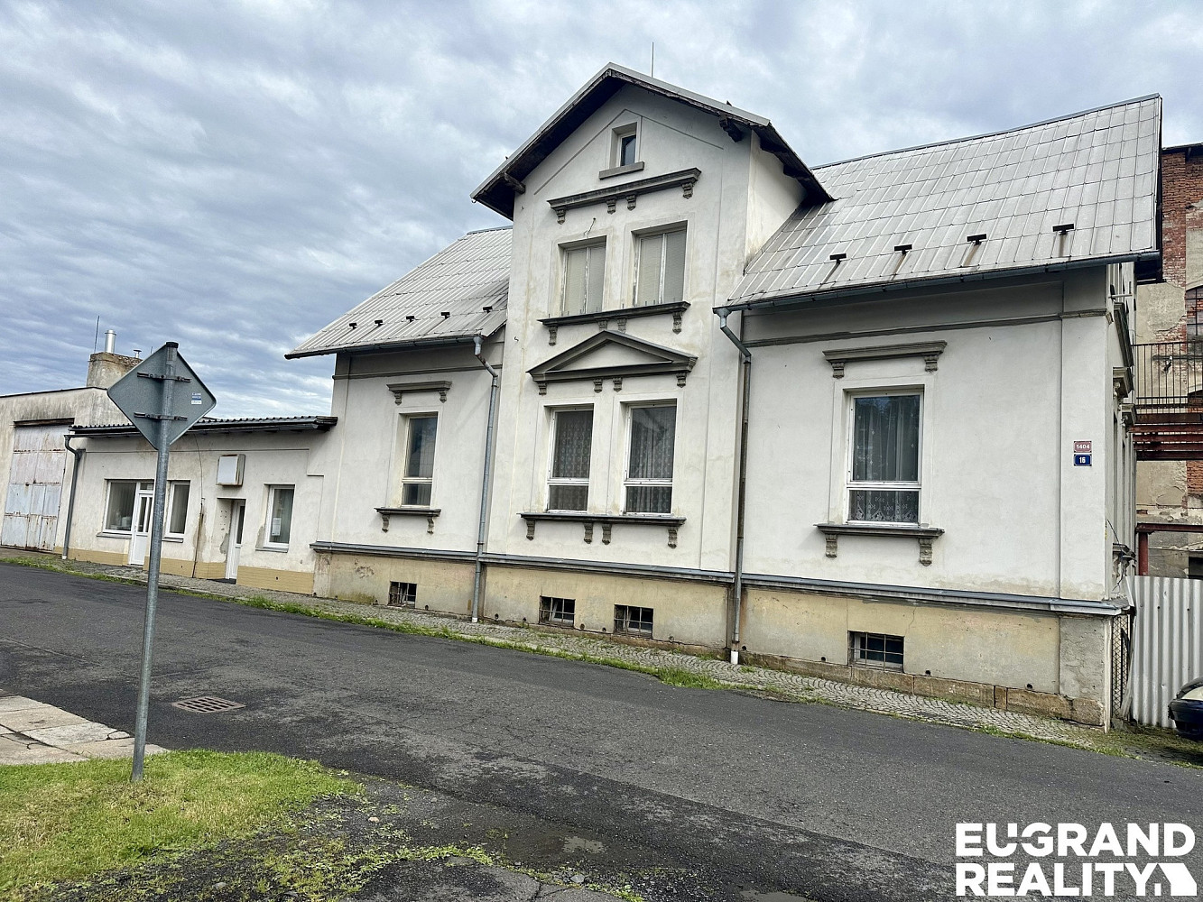 Pronájem výrobních prostor 2 400 m²