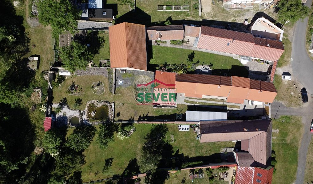 Prodej domu 220 m² s pozemkem 1 576 m², Louny – náhled fotky 32