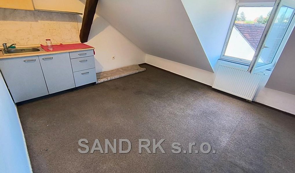 Pronájem bytu 1+kk 20 m², Staňkov – náhled fotky 3