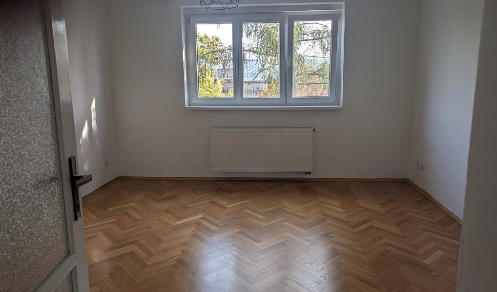 Pronájem bytu 2+1 56 m², Praha – fotka 1 z 15