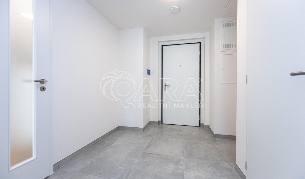 Pronájem bytu 2+kk 50 m², Praha – náhled fotky 12