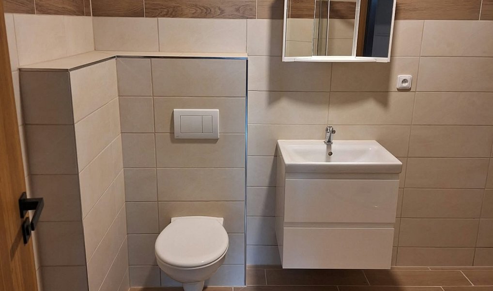 Pronájem bytu 2+kk 75 m², Teplice – náhled fotky 8