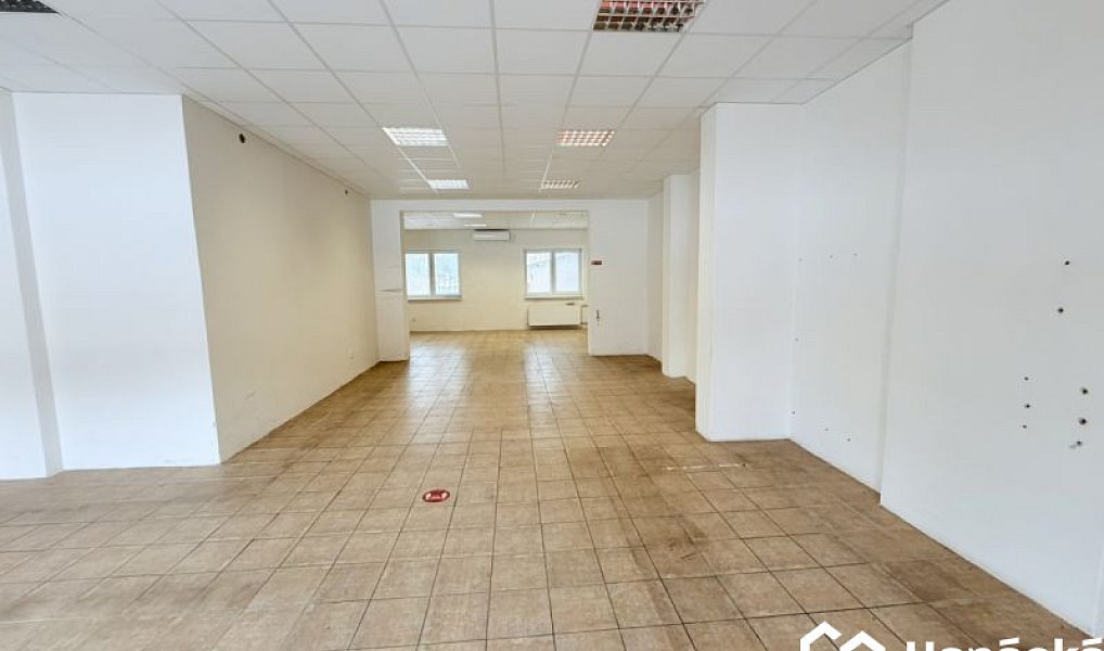 Pronájem obchodních prostor 99 m², Bystřice pod Hostýnem – náhled fotky 3