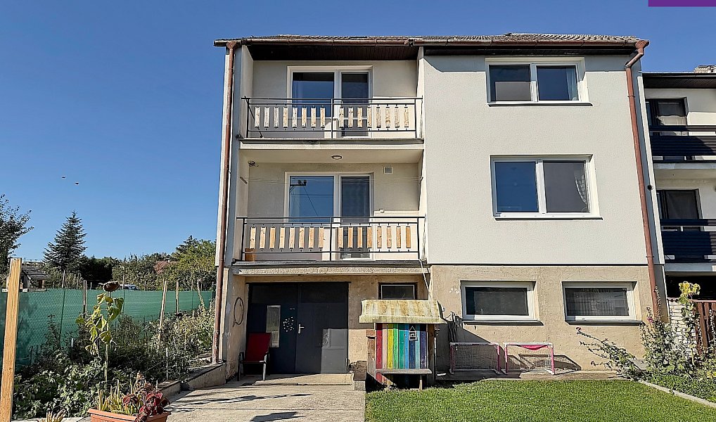 Prodej domu 215 m² s pozemkem 397 m², Bánov – náhled fotky 3