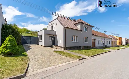 Prodej domu 195 m² s pozemkem 2 903 m², Rašovice, okres Vyškov