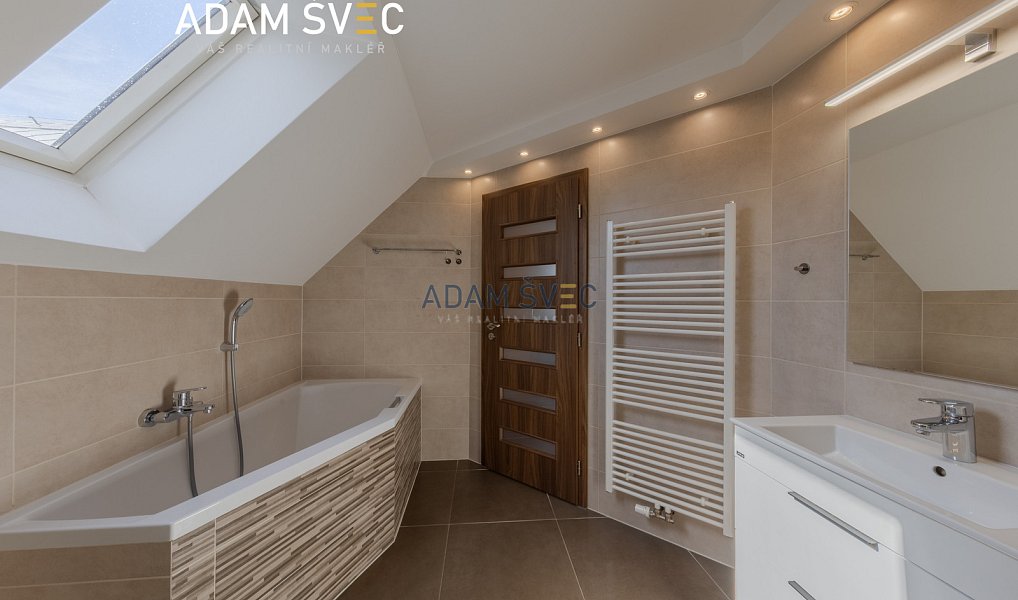 Prodej domu 158 m² s pozemkem 310 m², Velký Týnec – náhled fotky 4