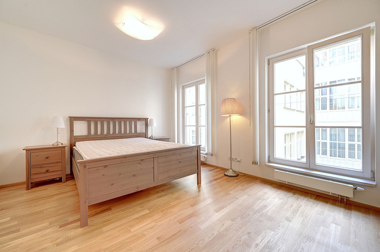 Pronájem bytu 4+kk 130 m² — photo 2