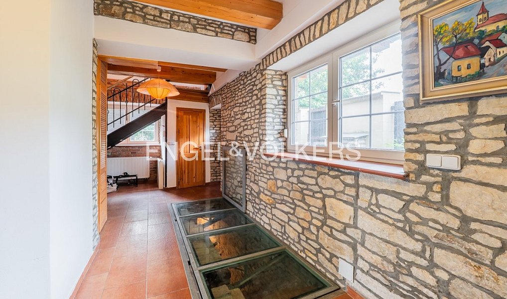 Pronájem domu 242 m² s pozemkem 574 m², Běloky – náhled fotky 3