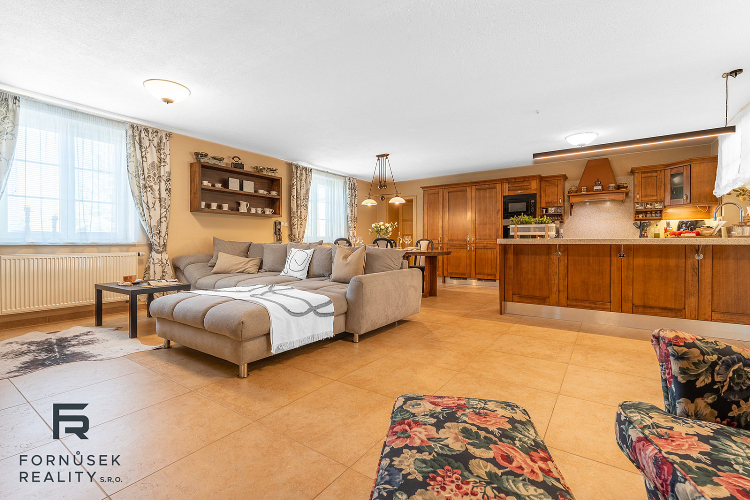 Prodej domu 367 m² s pozemkem 4 806 m² – fotografie 3