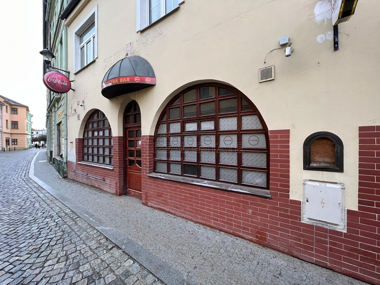 Pronájem obchodních prostor 107 m²