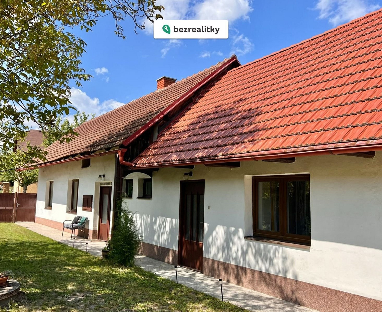 Prodej domu 145 m² s pozemkem 1 679 m²
