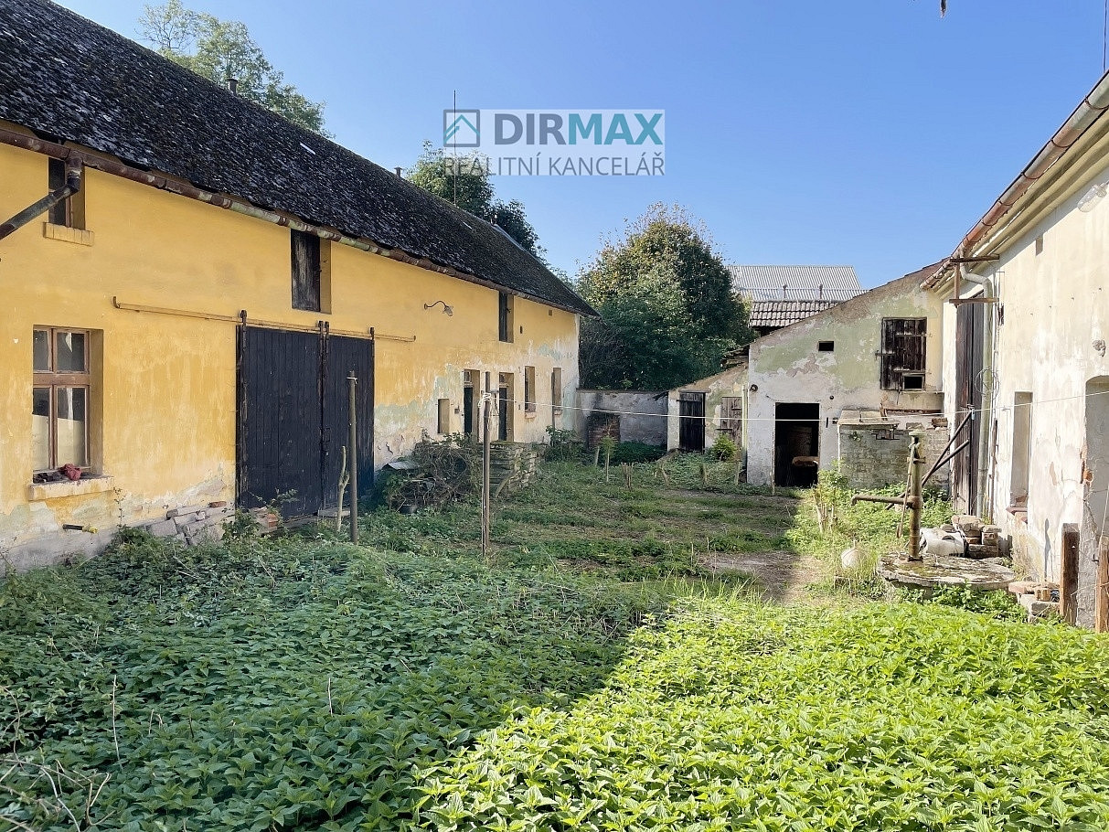 Prodej stavebního pozemku 1 210 m² – fotografie 2