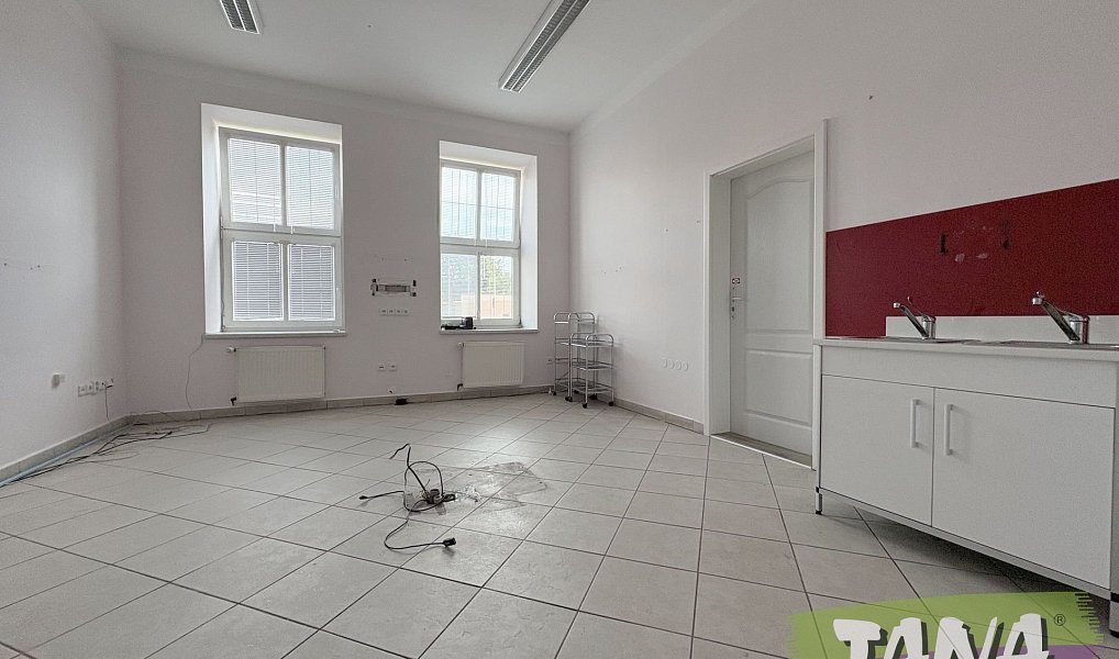 Pronájem komerčního objektu (jiného typu) 80 m², Trutnov – náhled fotky 3