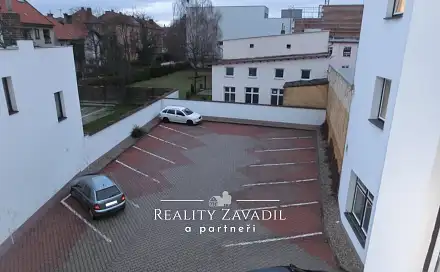 Pronájem parkovacího stání 12 m2, Pardubice - Zelené Předměstí, Smilova, Pardubice - Zelené Předměstí