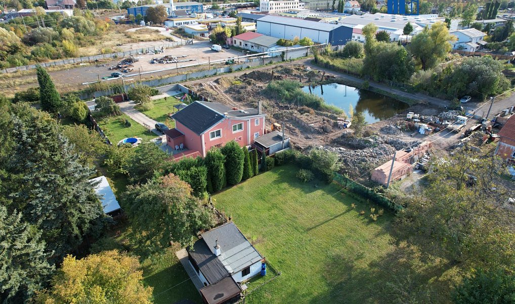 Prodej domu 252 m² s pozemkem 1 468 m², Teplice – náhled fotky 23
