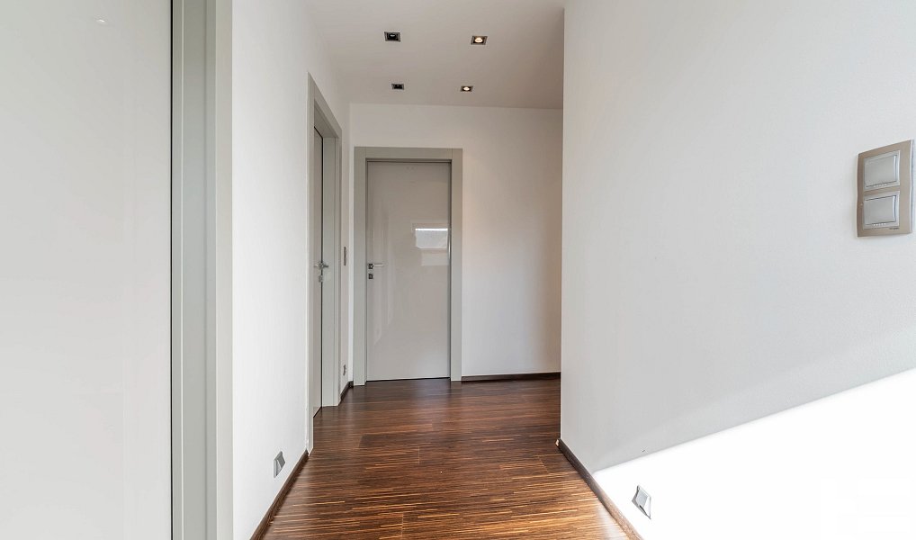 Prodej domu 227 m² s pozemkem 513 m², Zeleneč – náhled fotky 30