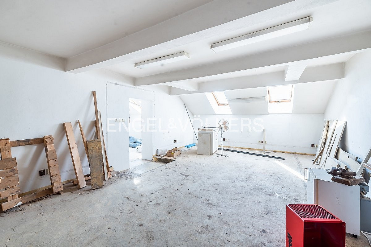 Pronájem kanceláře 287 m² – fotografie 4