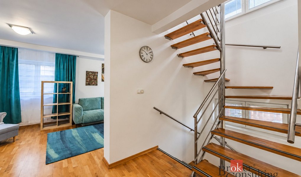 Prodej domu 150 m² s pozemkem 66 m², Hradec Králové – náhled fotky 6