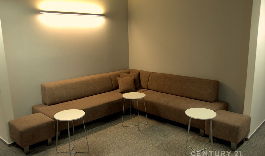 Pronájem kanceláře 239 m², Praha – náhled fotky 4