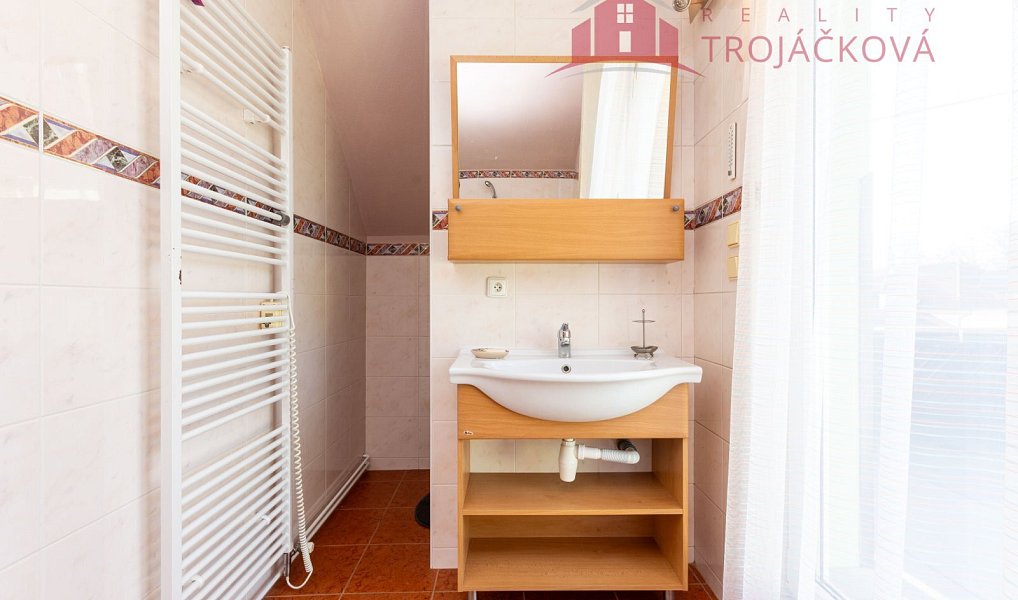 Prodej domu 260 m² s pozemkem 488 m², Rožnov pod Radhoštěm – náhled fotky 16