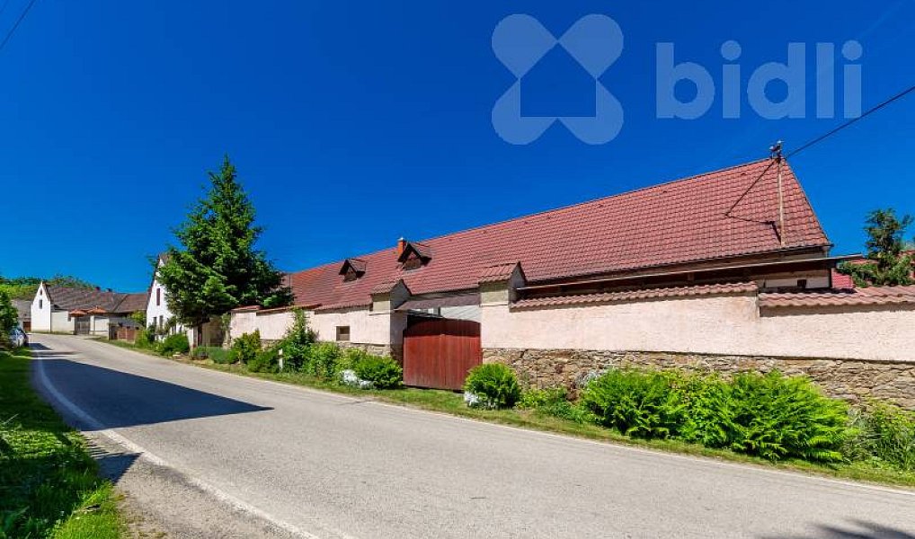 Prodej domu 388 m² s pozemkem 549 m², Paračov – náhled fotky 24