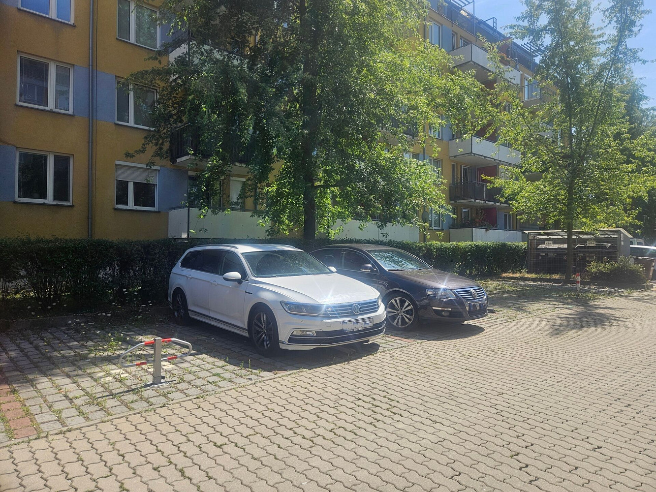 Parkovací stání bechlínská ulice, praha 9 letňany
