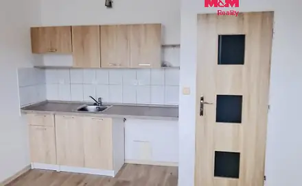 Pronájem bytu 1+kk 19 m², Kamenická, Děčín - Děčín II-Nové Město
