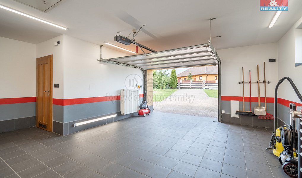 Prodej domu 196 m² s pozemkem 1 242 m², Václavice – náhled fotky 21