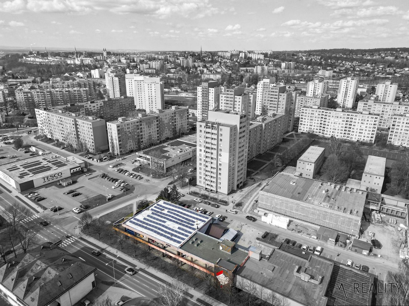 Prodej komerčního objektu (jiného typu) 1 060 m² – fotografie 2