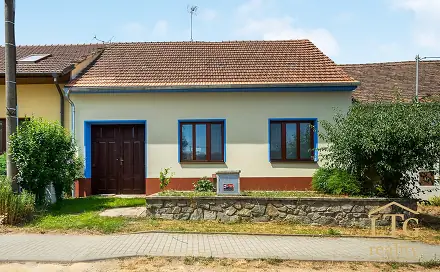 Prodej domu 197 m² s pozemkem 808 m², Petrovice, okres Znojmo