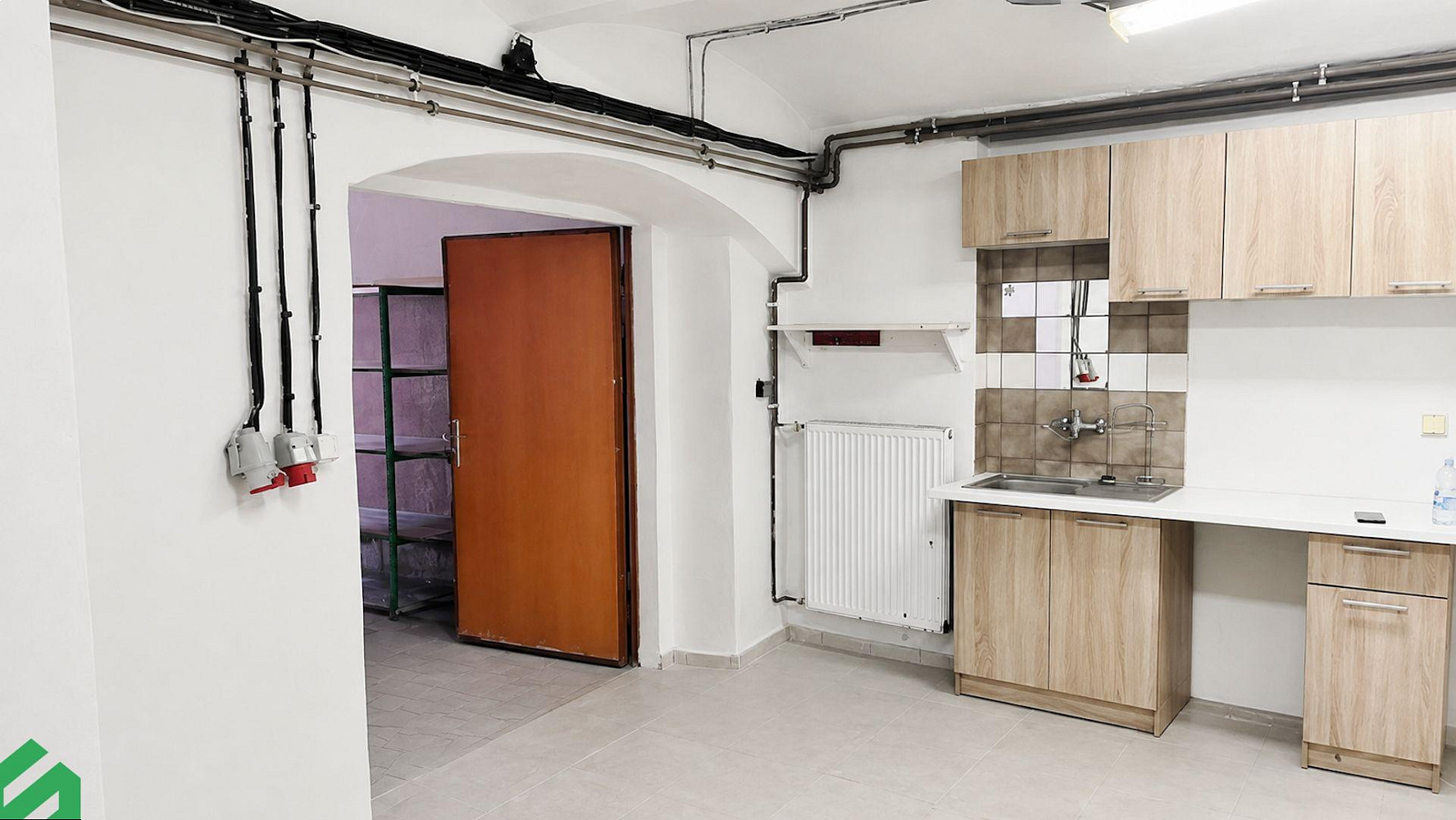 Pronájem výrobních prostor 96 m²