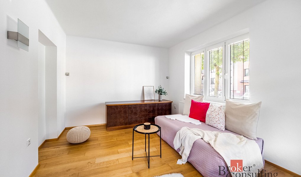 Prodej bytu 2+1 68 m², Třeboň – náhled fotky 4