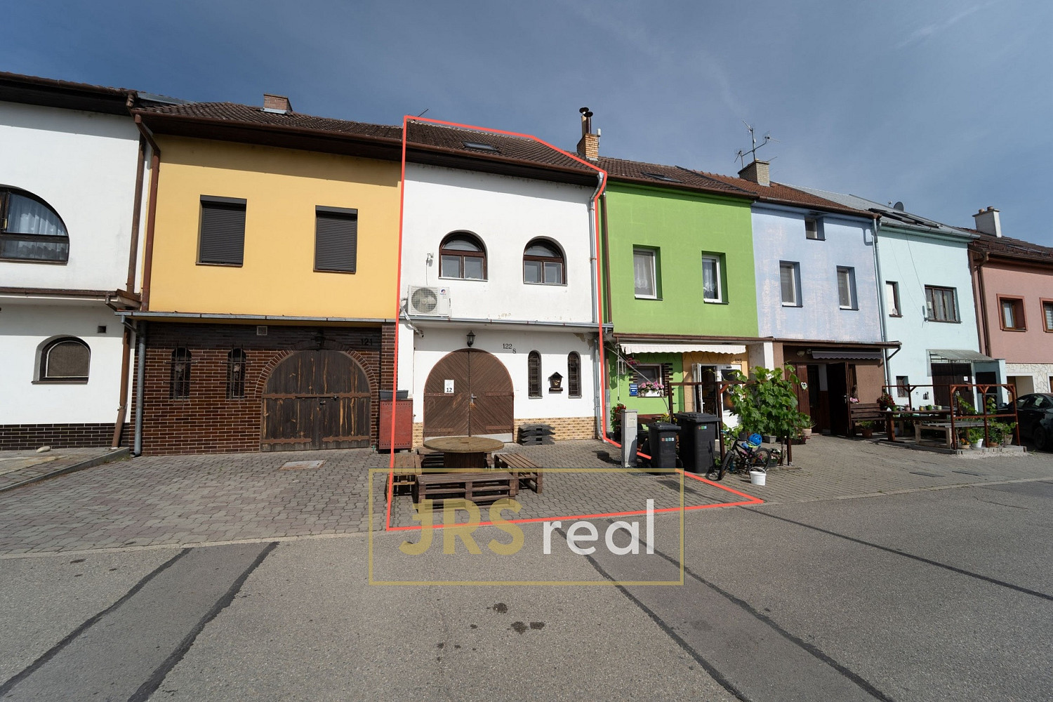 Prodej vinného sklepa s bydlením 99 m2, velké pavlovice