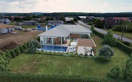 Prodej domu 240 m² s pozemkem 1 300 m², Sukorady