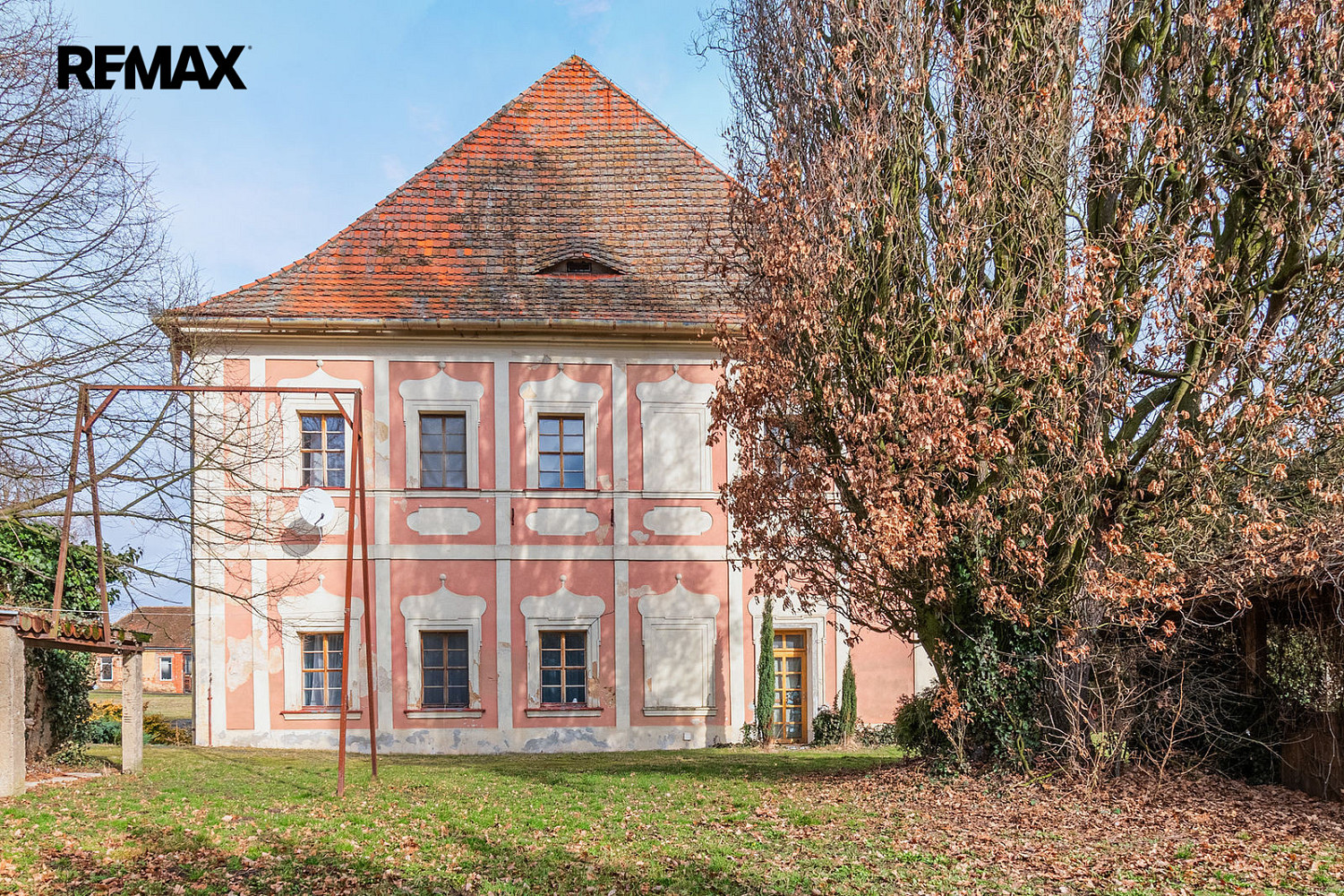 Prodej komerčního objektu (jiného typu) 700 m² – fotografie 4