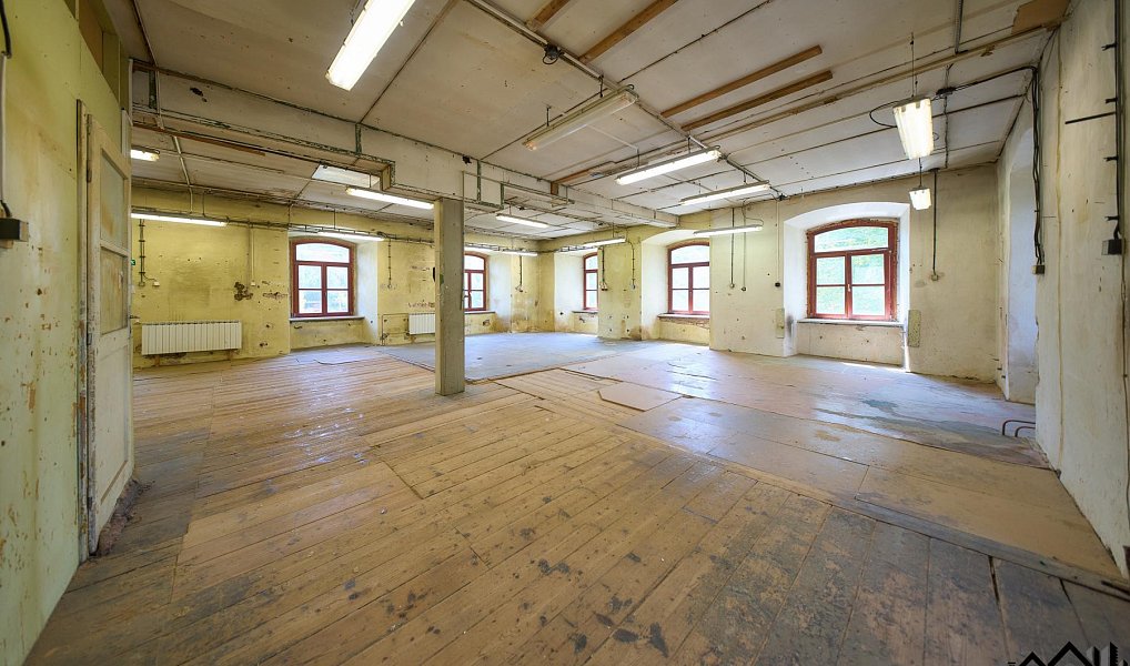Prodej výrobních prostor 755 m², Lhota Rapotina – náhled fotky 23