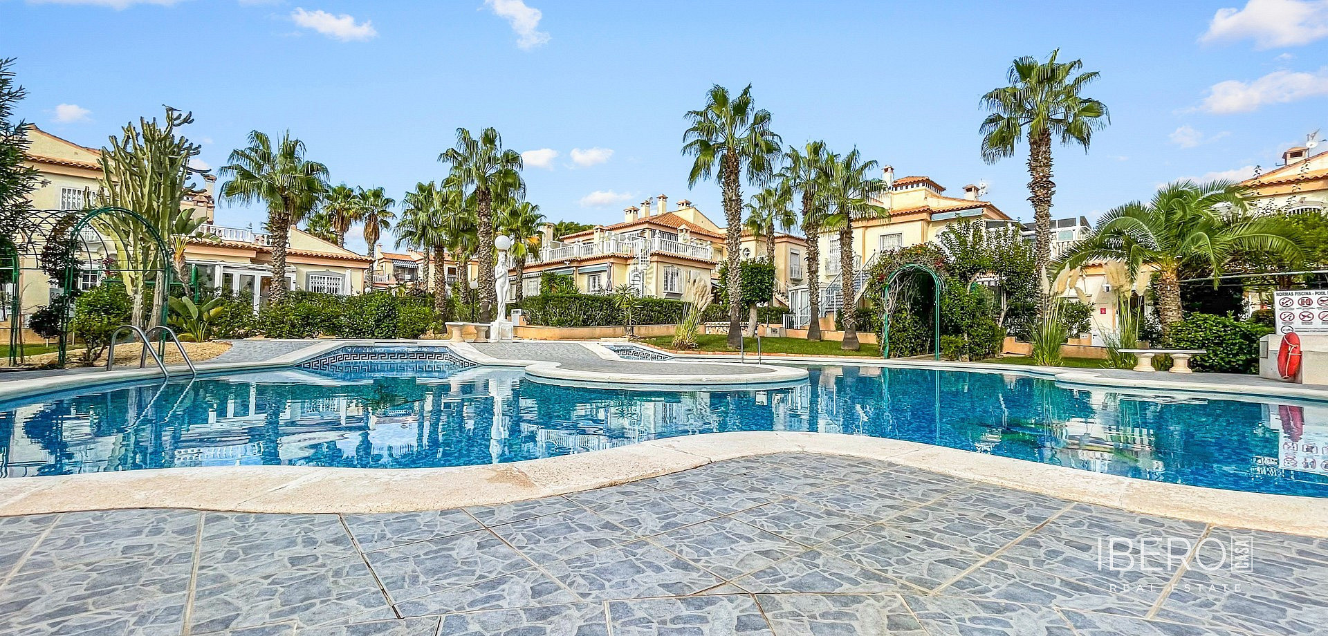 Piso 3+kk – Torrevieja, Urbanización Los Balcones - Vista 2