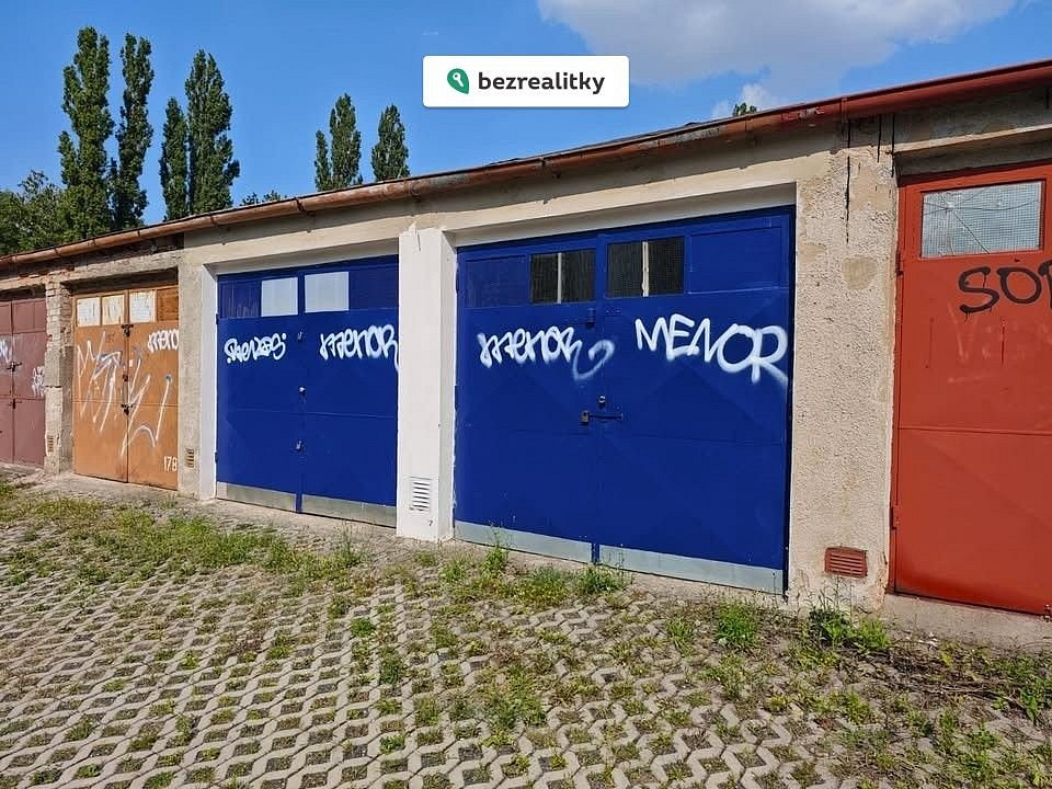 Prodej garáže 6 m2 – fotografie 2