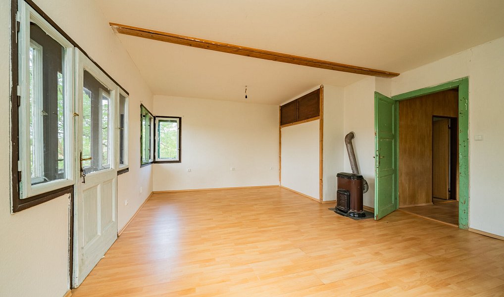 Prodej chaty/chalupy 84 m² s pozemkem 1 561 m², Kamýk nad Vltavou – náhled fotky 12