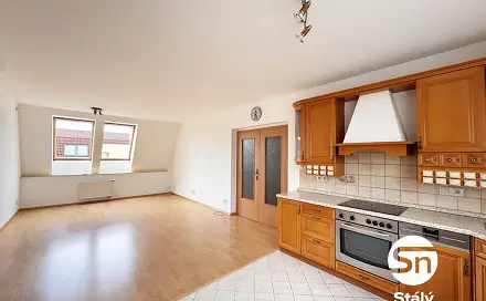 Pronájem bytu 3+kk 80 m²