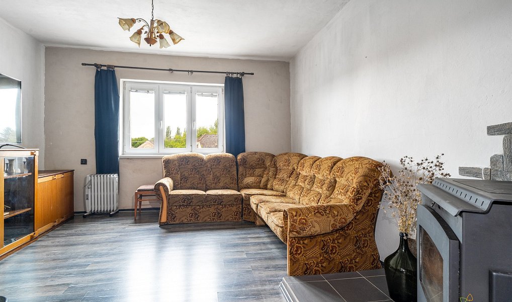 Prodej domu 160 m² s pozemkem 1 008 m², Miskovice – náhled fotky 21