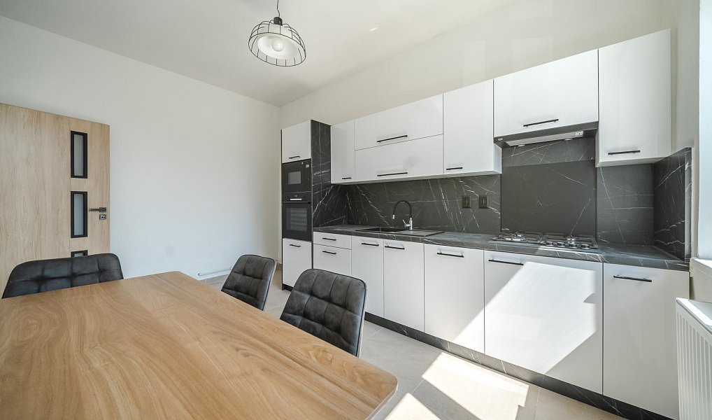 Prodej domu 263 m² s pozemkem 536 m², Ostrava – náhled fotky 10