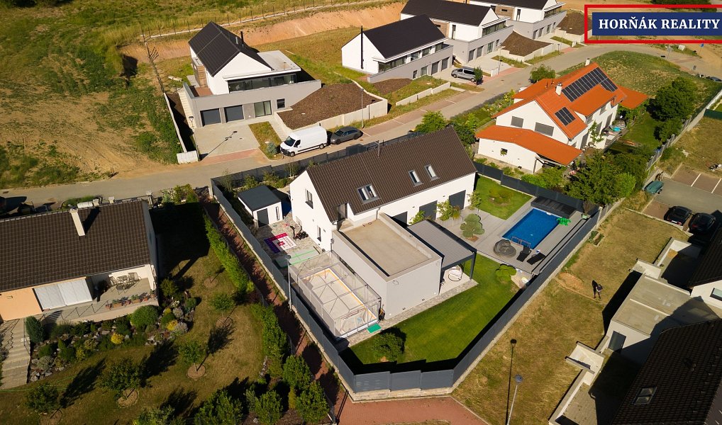 Prodej domu 288 m² s pozemkem 863 m², Ochoz u Brna – náhled fotky 60