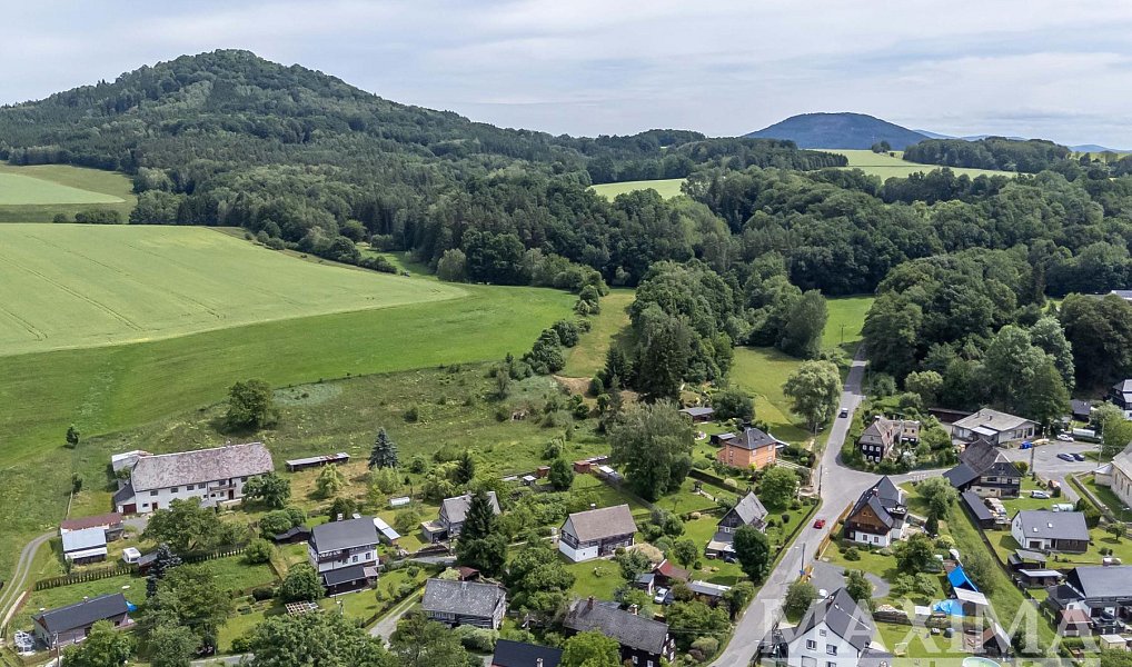 Prodej domu 139 m² s pozemkem 915 m², Velenice – náhled fotky 24