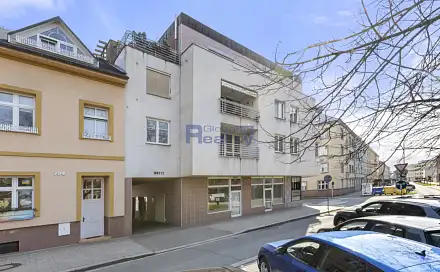 Prodej bytu 3+1 80 m², Horova, Hradec Králové - Pražské Předměstí