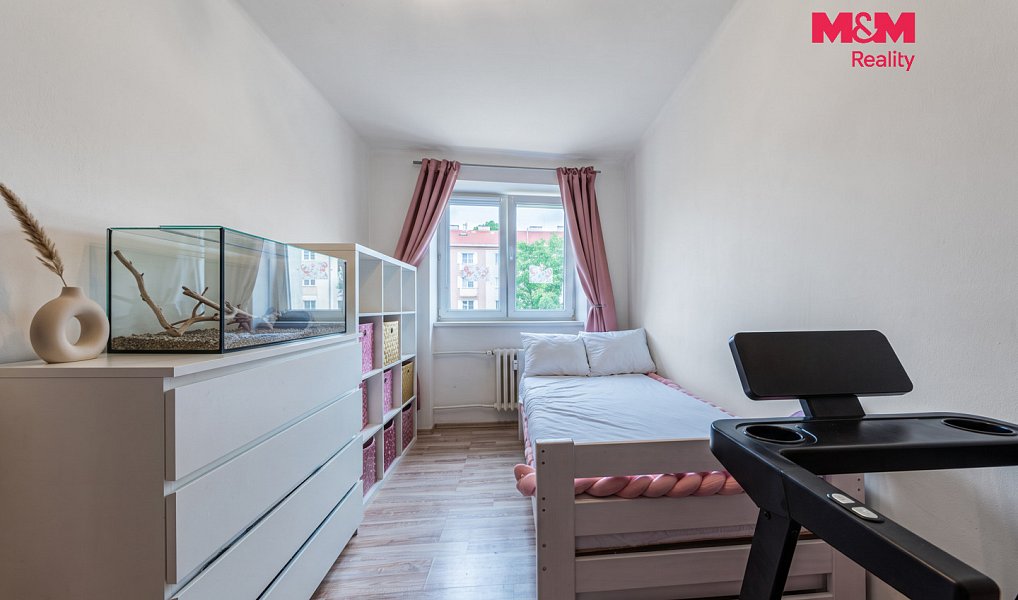 Prodej bytu 2+1 57 m², Ostrov – náhled fotky 6